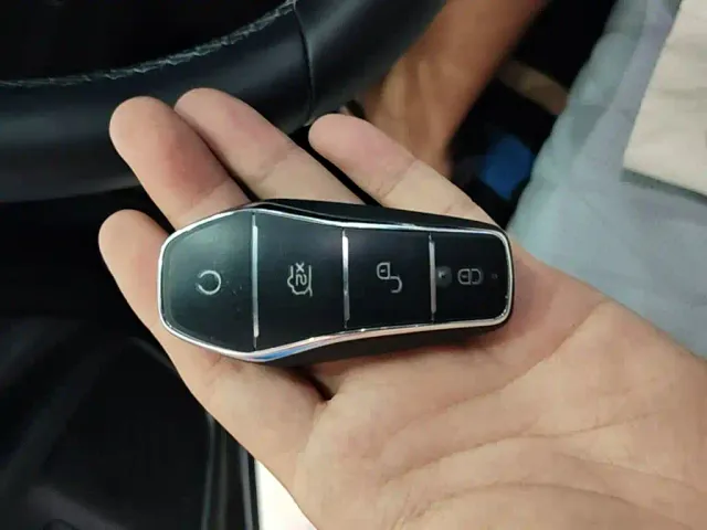 BYD Seal — Фото автомобиля 8