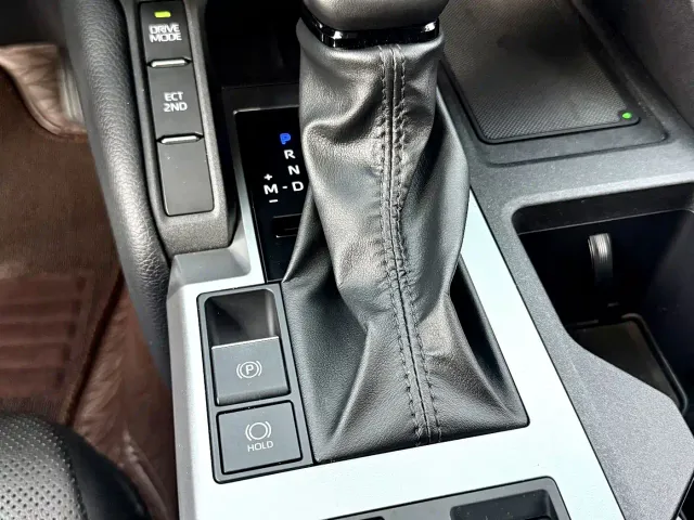 Toyota Prado — Фото автомобиля 8