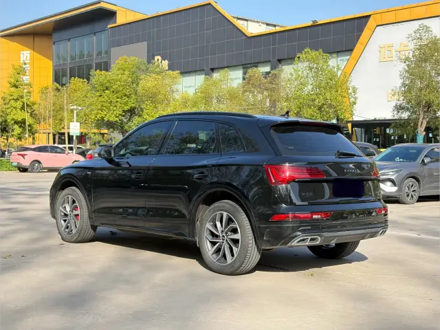 Audi Q5L — Фото автомобиля 12