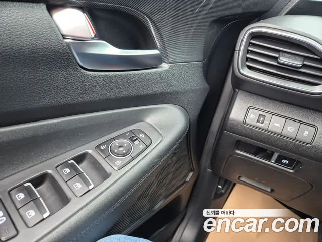 Hyundai Santafe — Фото автомобиля 15