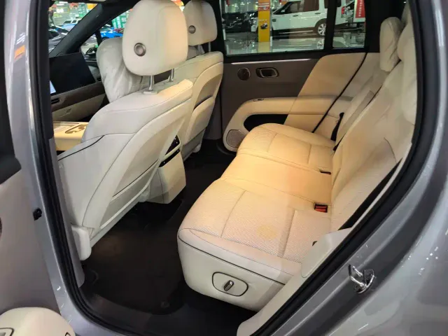 Li Auto i6 — Фото автомобиля 15