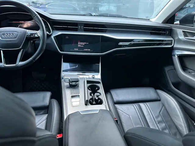 Audi A7 — Фото автомобиля 4
