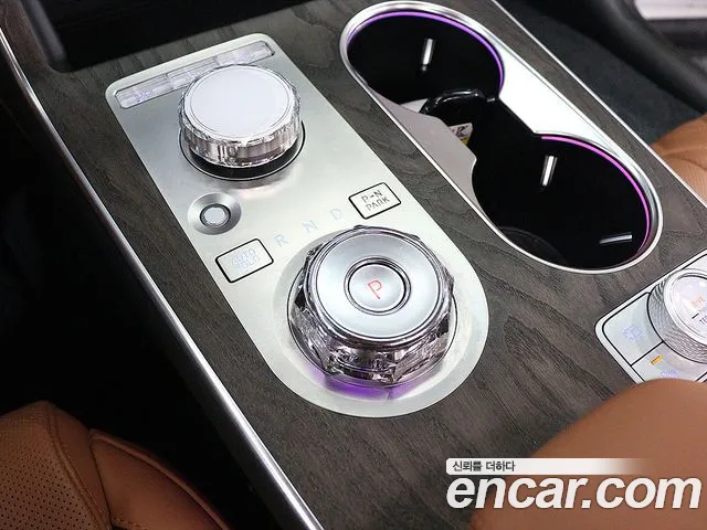 Genesis GV80 — Фото автомобиля 9