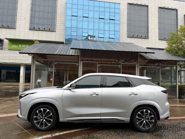 Changan UNI-Z — Фото автомобиля 3
