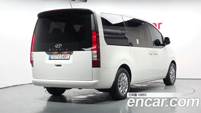 Hyundai Staria Staria Tourer 11 мест — Фото автомобиля 2