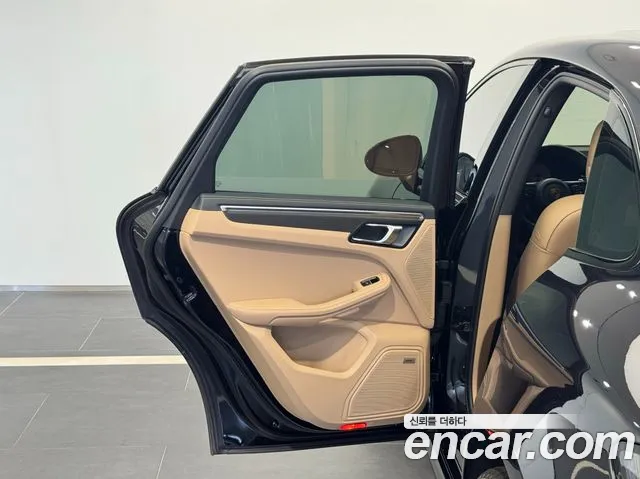 Porsche Macan — Фото автомобиля 8