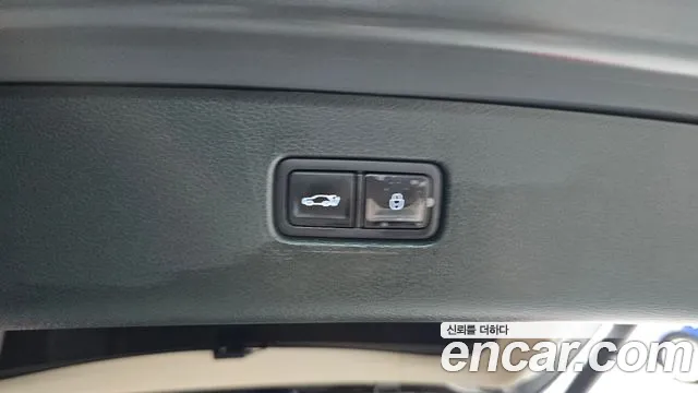 Genesis GV80 2.5T Бензин AWD — Фото автомобиля 28