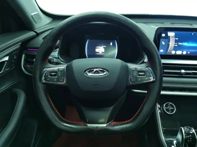 Chery Tiggo 8 — Фото автомобиля 15