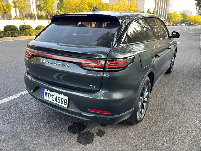 Leapmotor C11 — Фото автомобиля 13