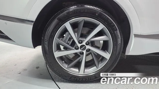 Genesis GV80 2.5T Бензин AWD — Фото автомобиля 5