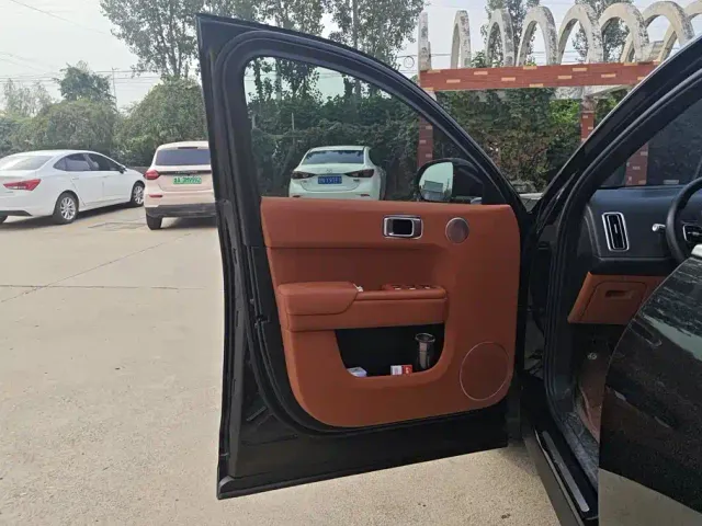 Li Auto L7 — Фото автомобиля 7