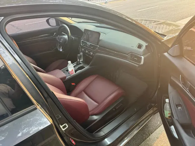 Honda Accord — Фото автомобиля 8