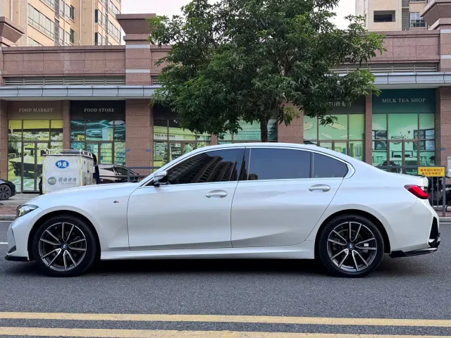 BMW BMW 3 Series 2023 320Li M Sport Package — Фото автомобиля 8
