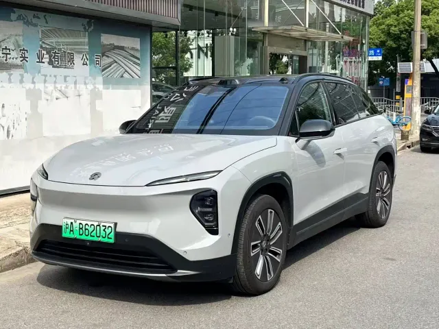 Фотография автомобиля — Nio ES7