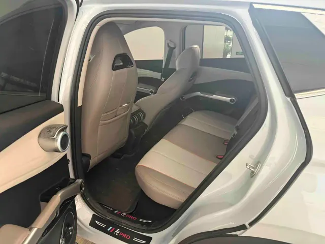 BYD Yuan PLUS — Фото автомобиля 8