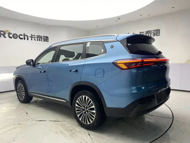 Chery Tiggo 8 PLUS C-DM — Фото автомобиля 3