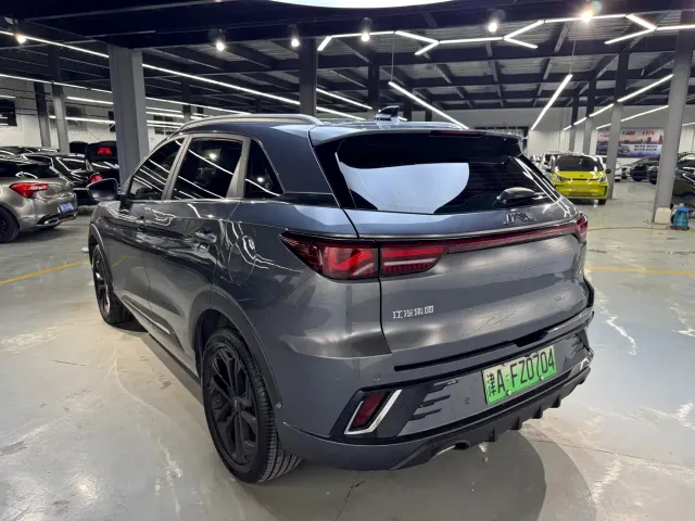 JAC Motors JAC QX PHEV — Фото автомобиля 19