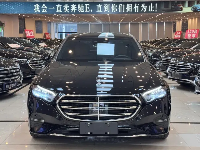 Фотография автомобиля — Mercedes-Benz E-Class