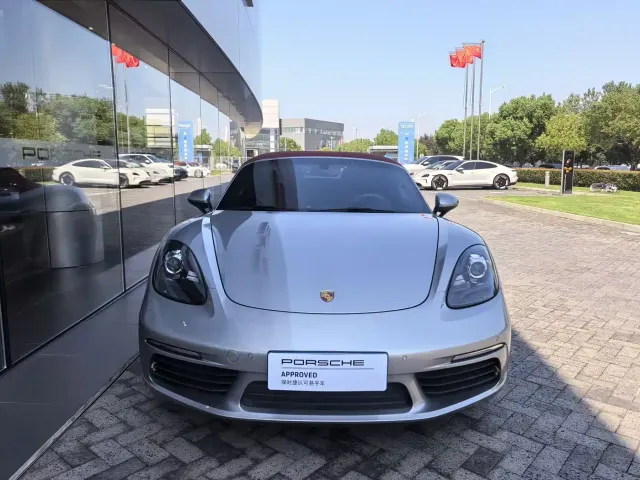 Porsche 718 — Фото автомобиля 2