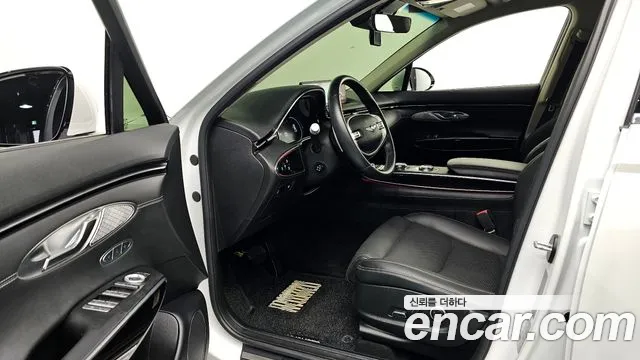 Genesis GV70 — Фото автомобиля 11