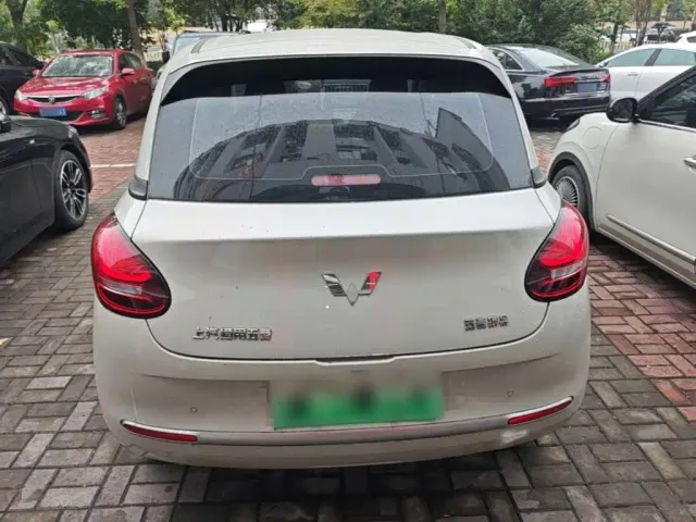 Wuling Bingo — Фото автомобиля 5