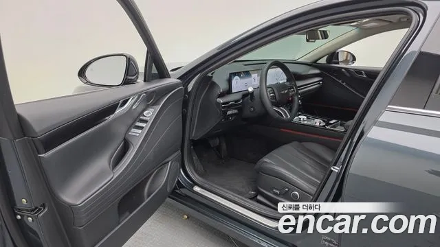 Genesis G80 Бензин 3.5 турбо AWD — Фото автомобиля 10