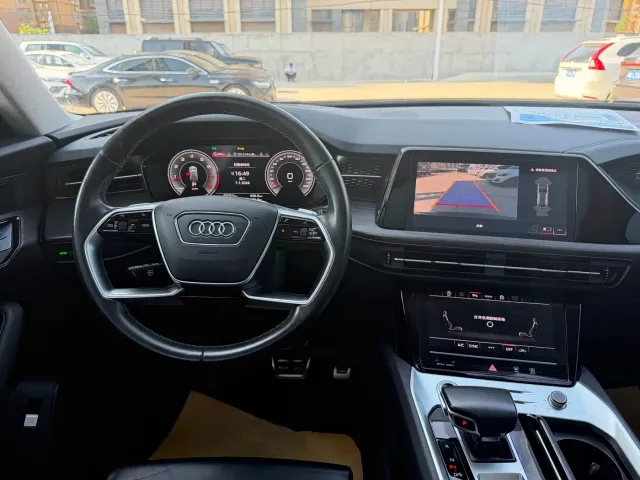 Audi Q6 — Фото автомобиля 10