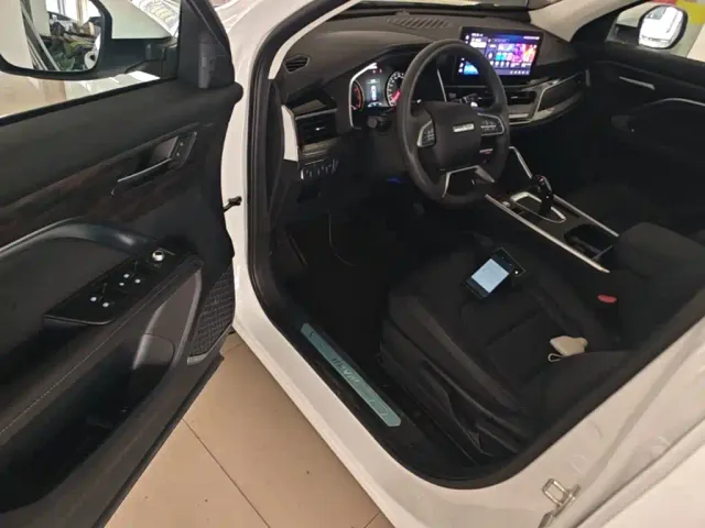 Haval H6 — Фото автомобиля 15