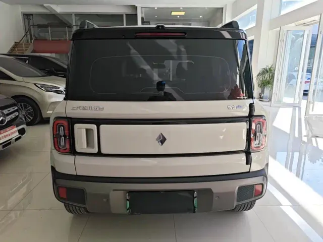 Baojun Yep Plus — Фото автомобиля 5