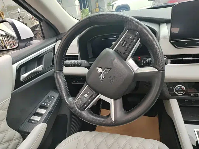Mitsubishi Outlander — Фото автомобиля 10