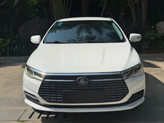 BYD Qin — Фото автомобиля 2