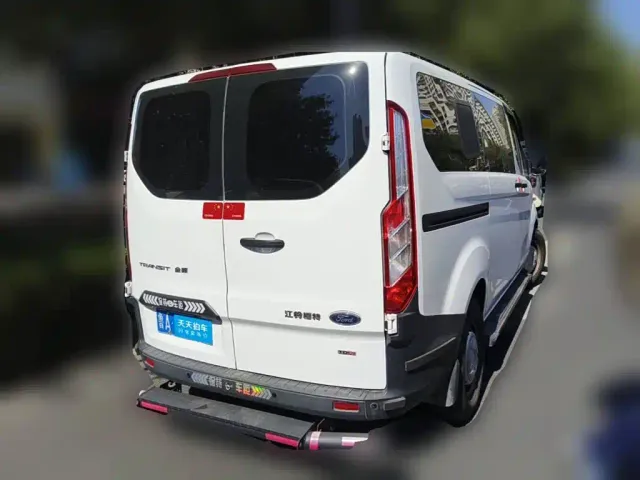 Ford Transit — Фото автомобиля 2