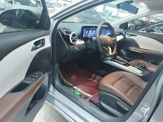Chevrolet Monza 2023 1.5L Dual-Clutch Enjoyment Edition — Фото автомобиля 11