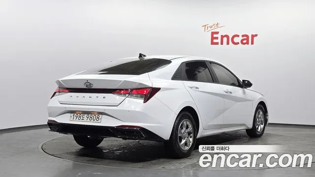 Hyundai AVANTE Avante (CN7) — Фото автомобиля 2