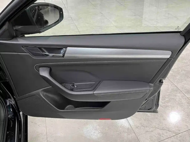 Skoda Superb — Фото автомобиля 18
