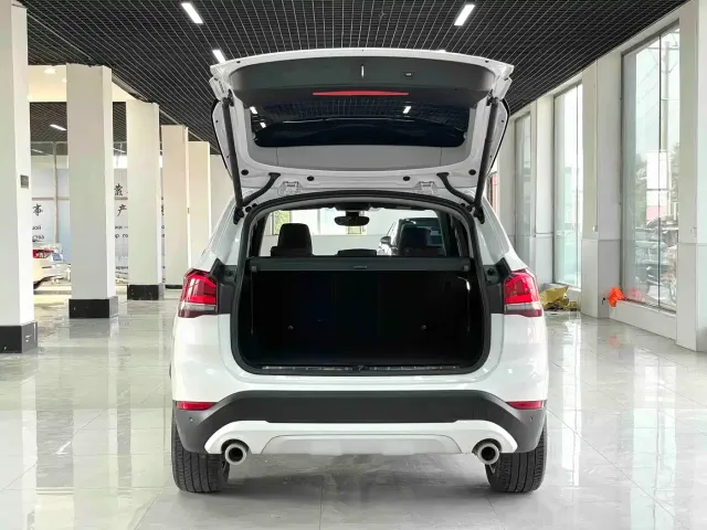 BMW X1 — Фото автомобиля 16
