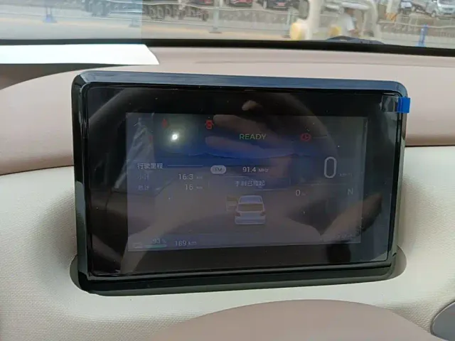 Wuling Hongguang Mini EV — Фото автомобиля 11