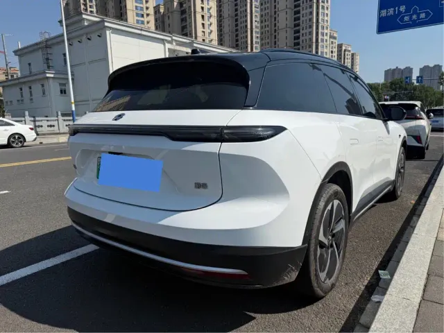 Nio ES6 — Фото автомобиля 5