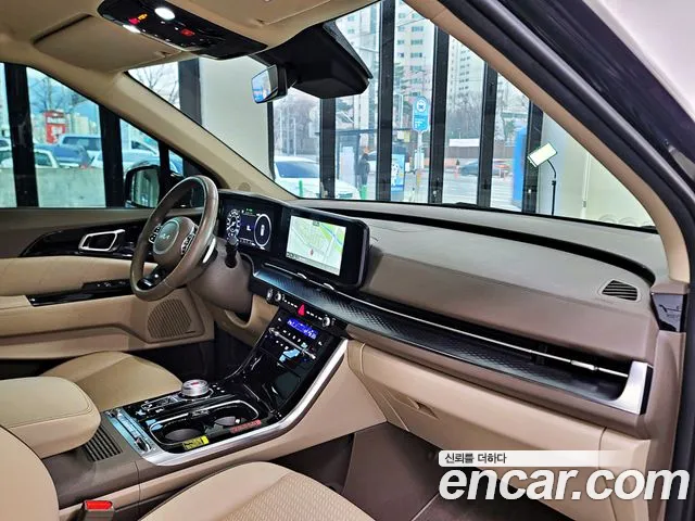 Kia Carnival Generation 4 — Фото автомобиля 7
