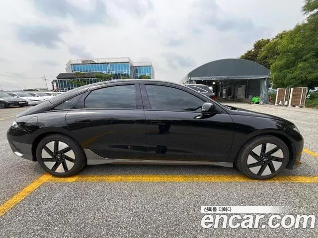 Hyundai Ioniq 6 — Фото автомобиля 8