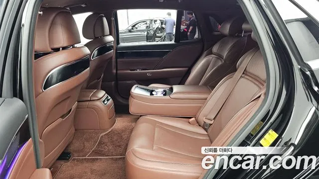 Genesis G90 — Фото автомобиля 26