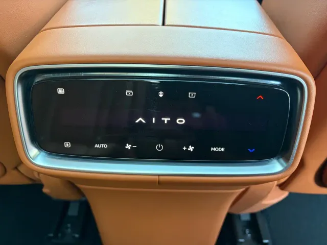 Aito M9 — Фото автомобиля 9
