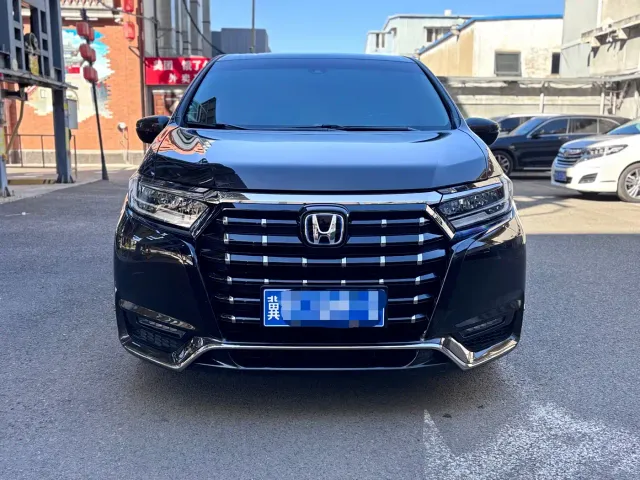 Honda Elysion — Фото автомобиля 2