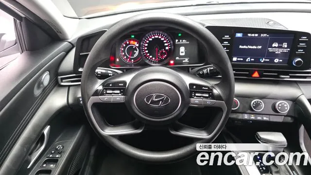Hyundai AVANTE Avante (CN7) — Фото автомобиля 13