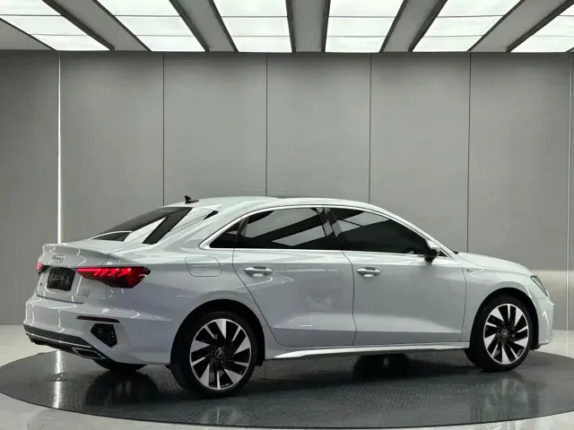 Audi A3 — Фото автомобиля 5