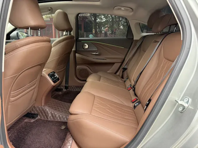 Chery Arrizo 8 — Фото автомобиля 6