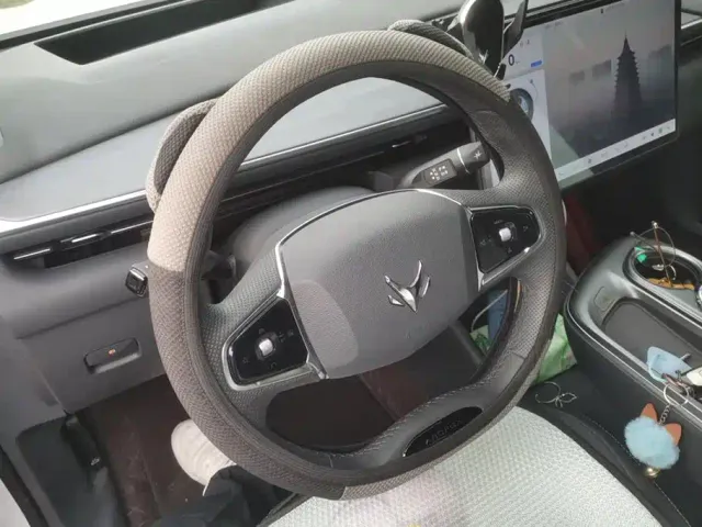 Arcfox Alpha T5 — Фото автомобиля 15