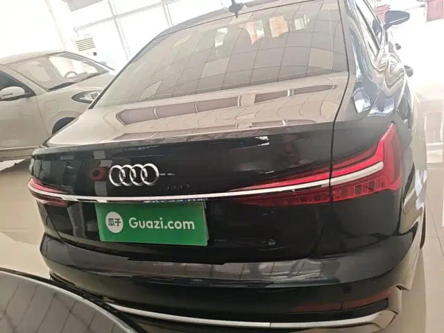 Audi A6L — Фото автомобиля 5