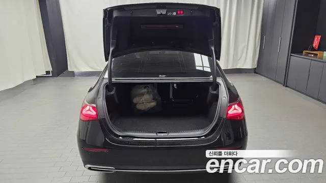Mercedes-Benz E-Class W214 — Фото автомобиля 15