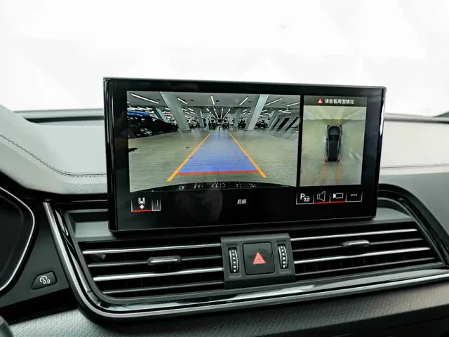 Audi Q5L Sportback — Фото автомобиля 9